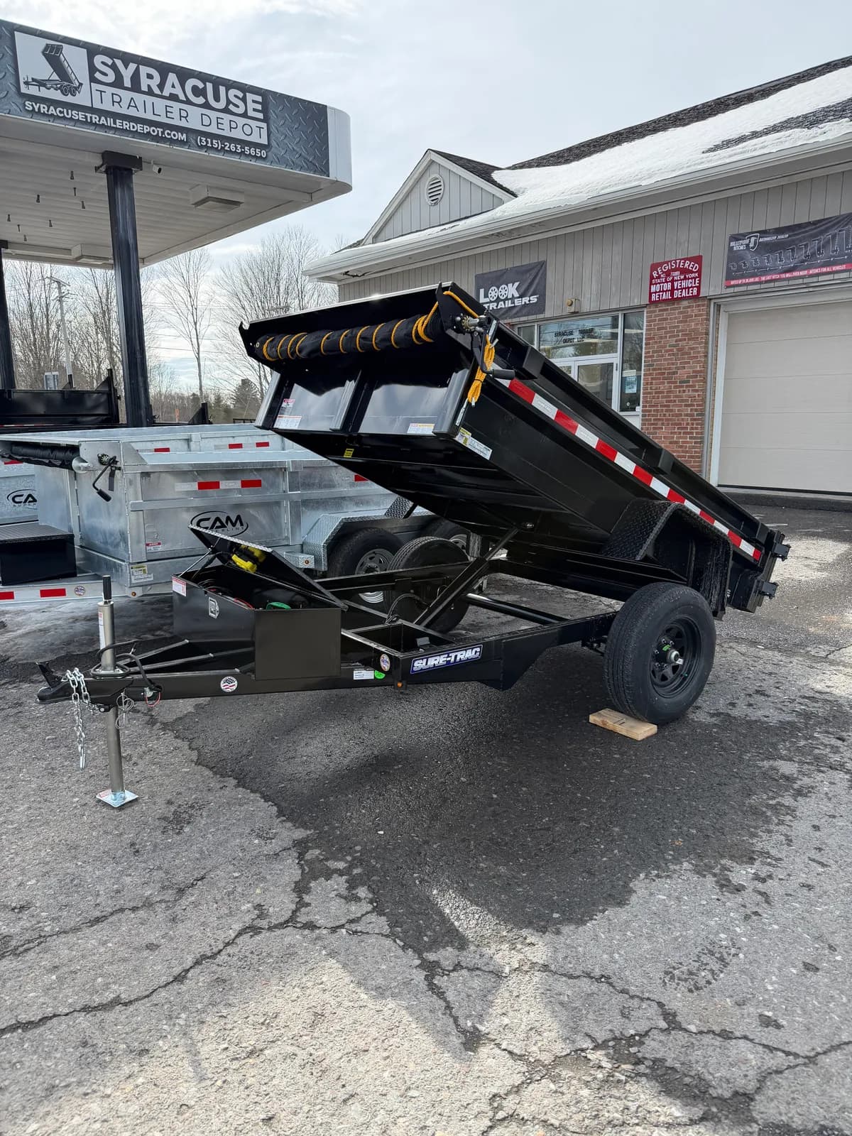 Sure-Trac 5x8 5K Single Ram Dump Trailer - View 1